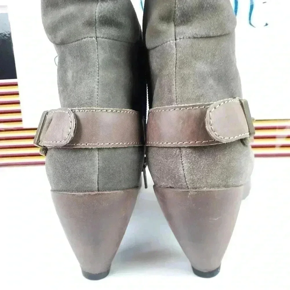 Sachelle- Eclipse Boots Size 7M